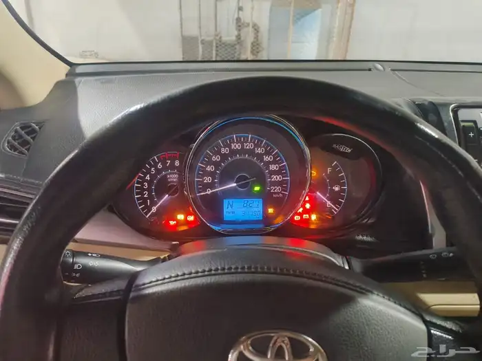 تويوتا يارس 2015 0