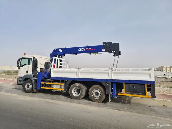 BOOM TRUCK 10TON FOR RENT 3