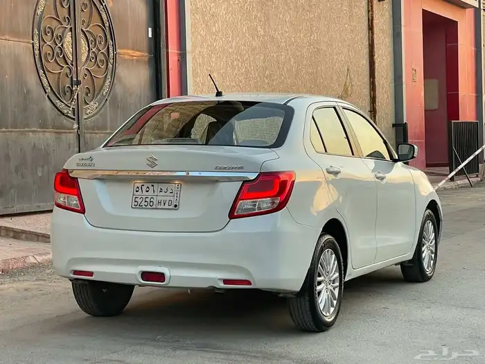 سوزوكي ديزاير 2022 نص فل نظيف جدا 2