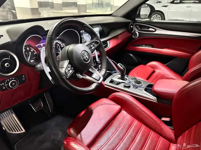 الفا روميو ستلفيو   35000km 9