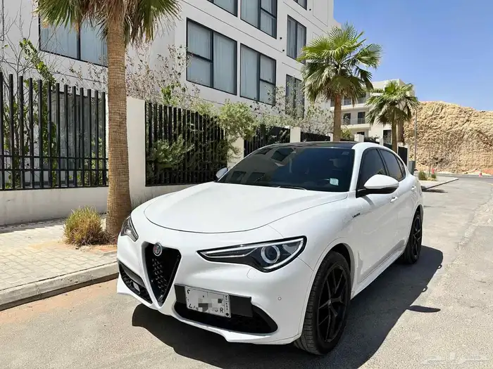 الفا روميو ستلفيو   35000km 0