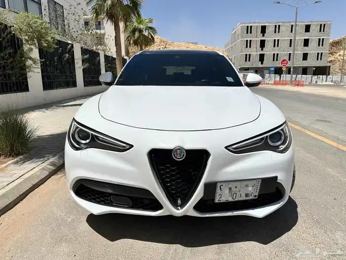 الفا روميو ستلفيو   35000km 1