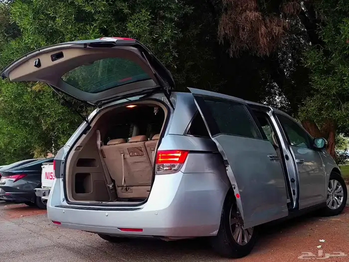 للبيع هوندا اوديسي فل كامل اخت الجديدة بالاحساء 2015 38