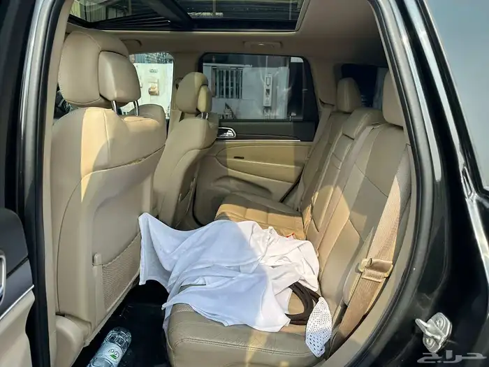 جراند شروكي 8 سلندر ليمتد 2015 9