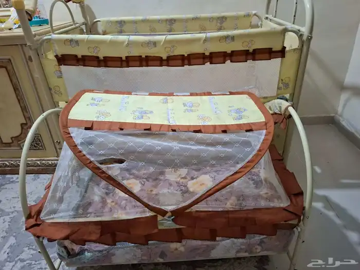 اثنين سرير مع عربة 1