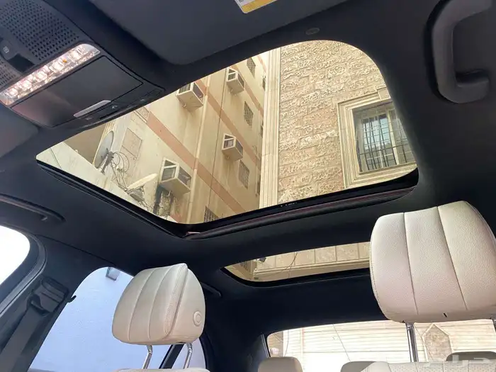 مرسيدس E300 موديل 2017 14