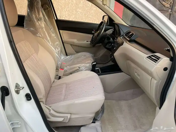 سوزوكي ديزاير 2022 نص فل نظيف جدا 13