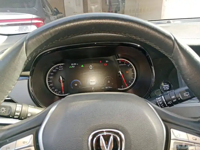 للبيع سياره شانجان CS35 4