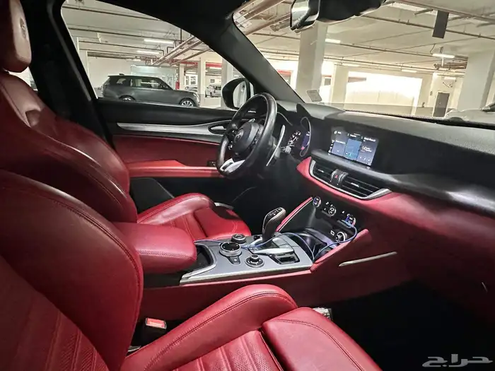 الفا روميو ستلفيو   35000km 5