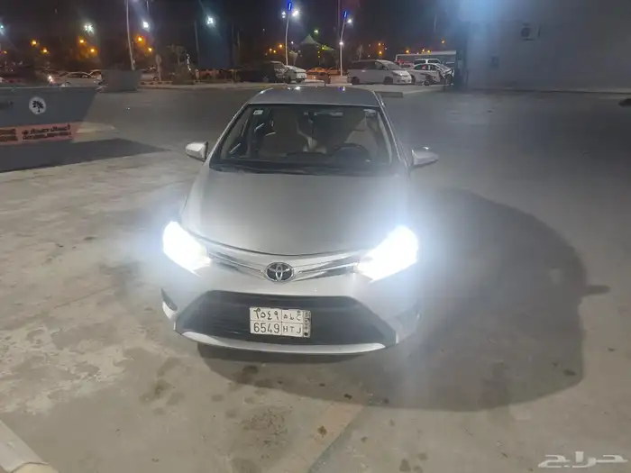 تويوتا يارس 2015 3