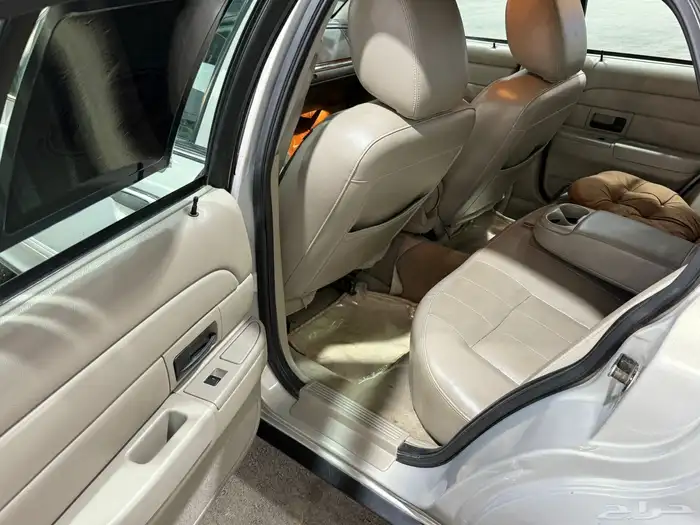 فورد فكتوريا 2011 وكالة صنف 5