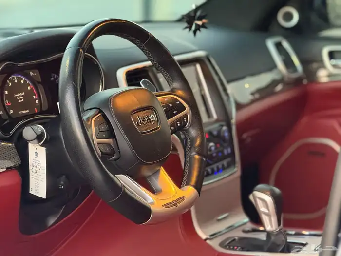 جيب شيروكي تراك هوك 2018 على الضمان 39