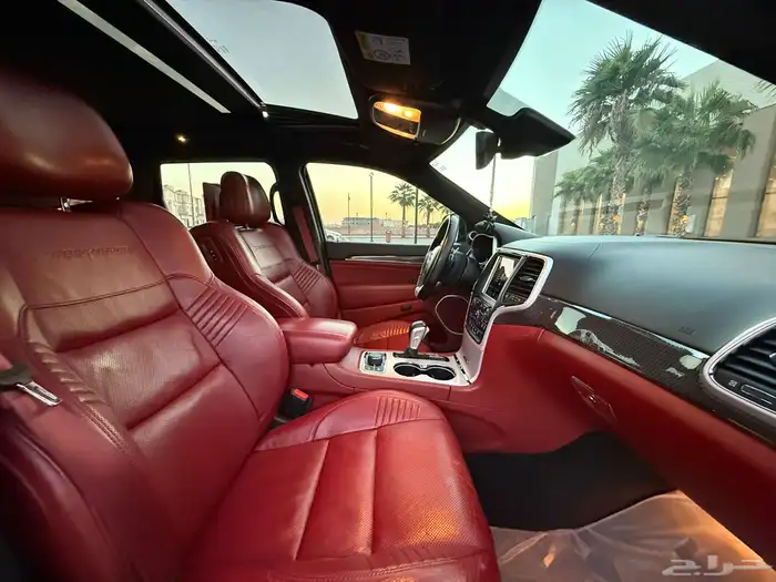 جيب شيروكي تراك هوك 2018 على الضمان 35