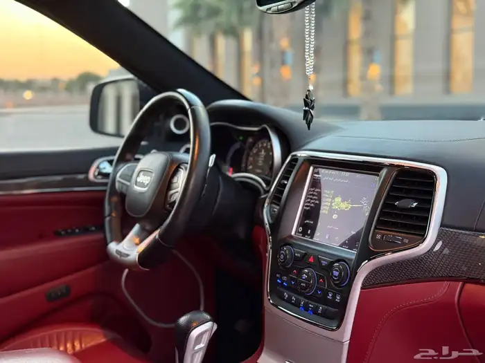 جيب شيروكي تراك هوك 2018 على الضمان 29