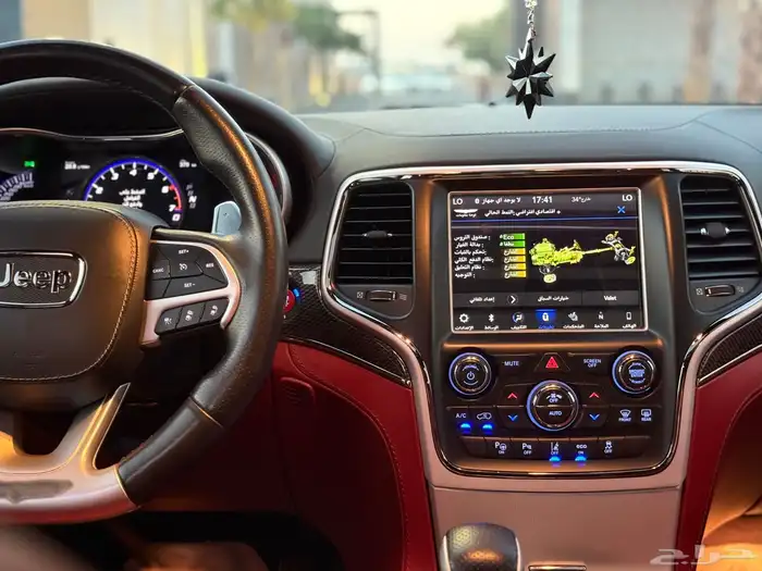 جيب شيروكي تراك هوك 2018 على الضمان 36