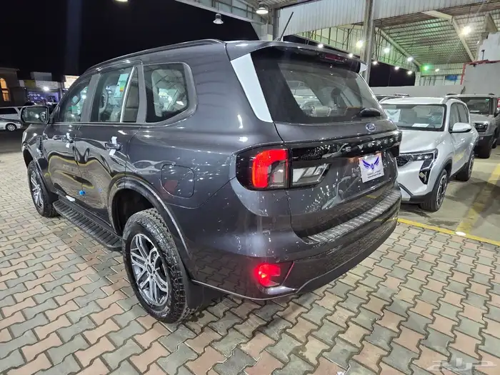 فورد ايفرست 2025 XLS دبل جديد 5