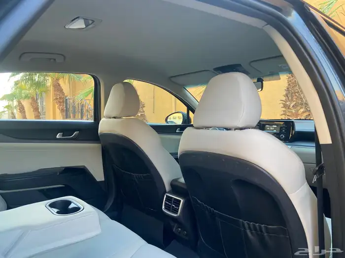 كيا K5استادر سعودي 14