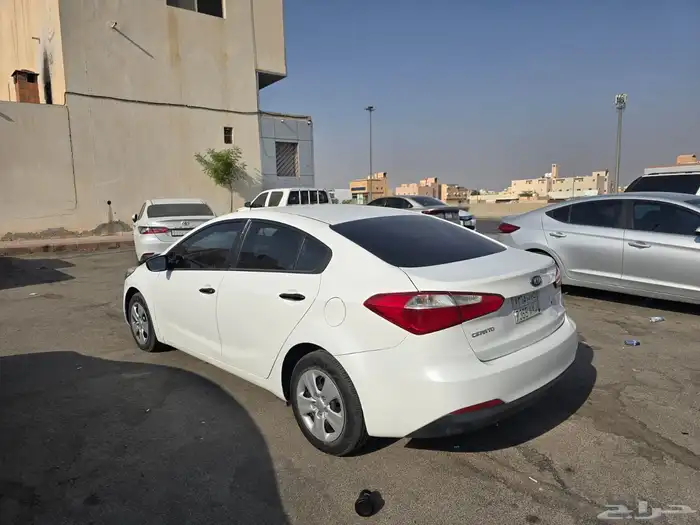 كيا سيراتو 8