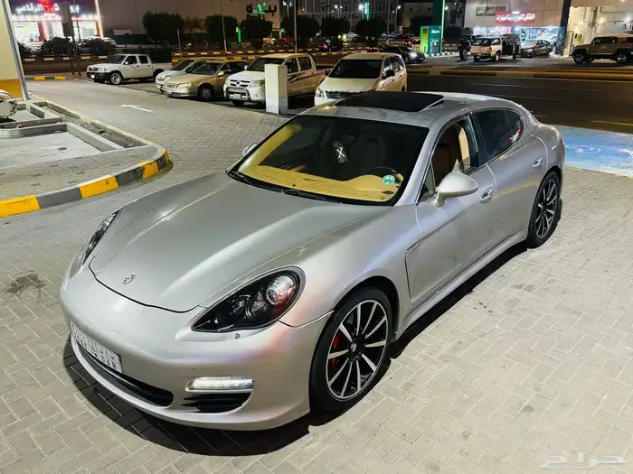 بورش باناميرا 3