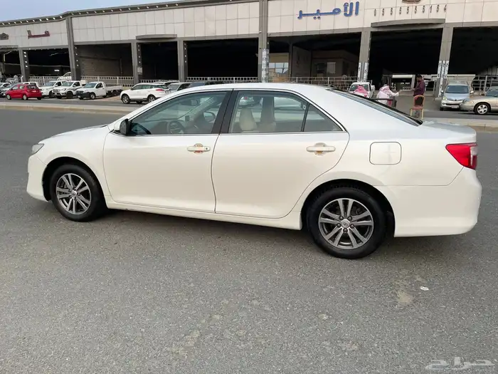 كامري موديل 2015 عداد 455 الف تماتيك بودي بلد 4