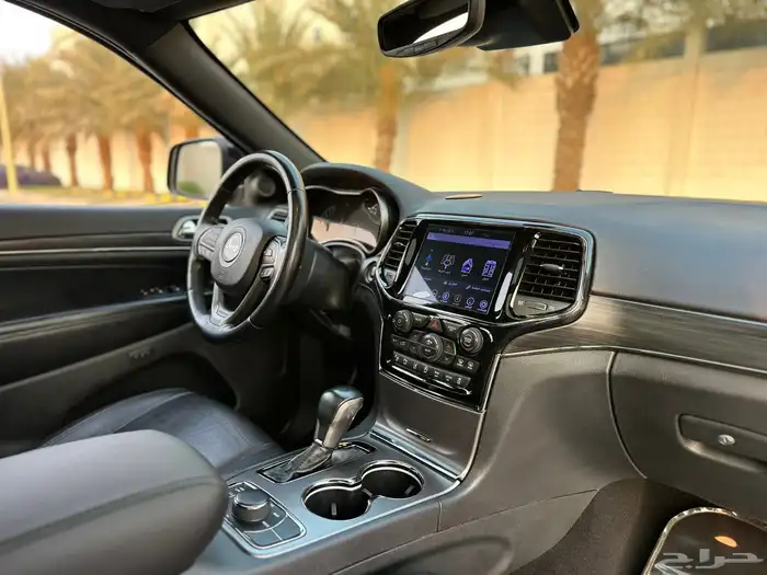 جراند شيروكي 6 سلندر S 2020 18