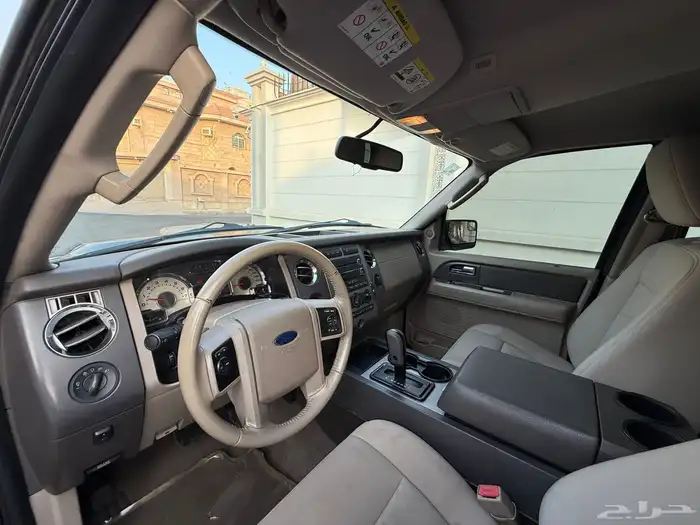 فورد اكسبيدشن 2013 9