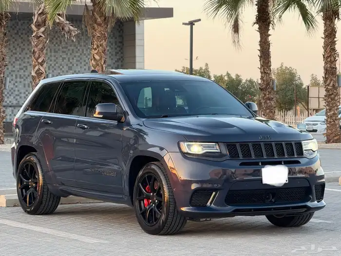 جيب شيروكي تراك هوك 2018 على الضمان 15