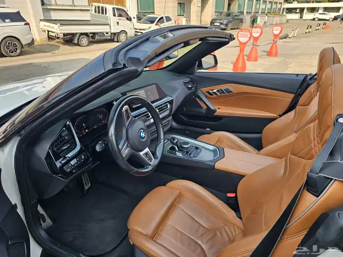 بي ام دابليو 2023 كشف Z4 9