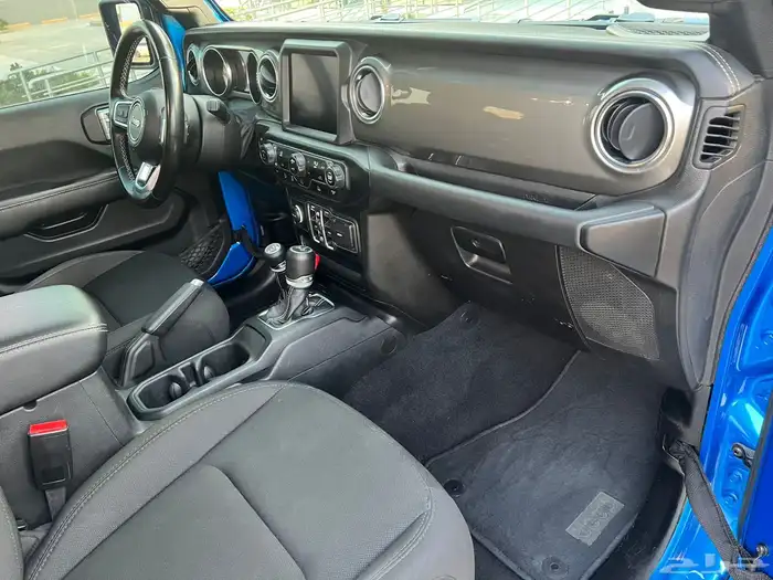 جيب رانجلر صحارى 2022 11