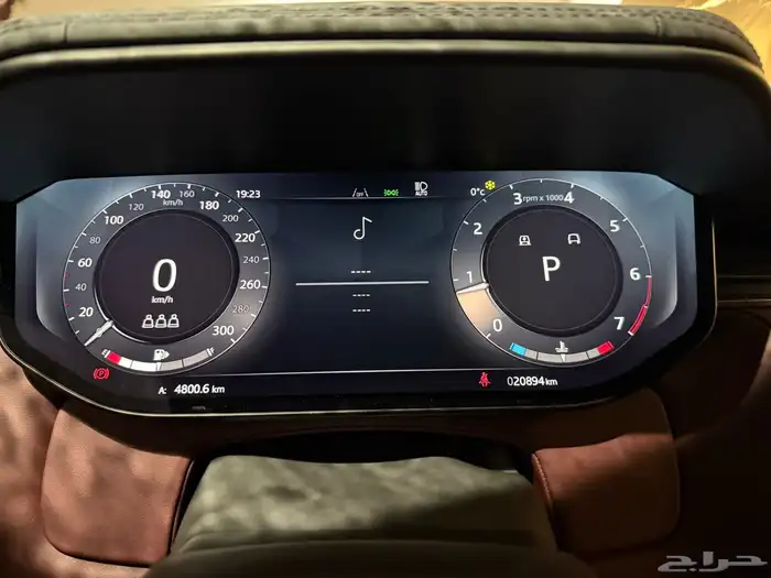 للبيع رانج روفر سبورت 2024 ممشى قليل جدا ولون مميز وارد كند 9