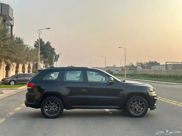 جراند شيروكي 6 سلندر S 2020 5