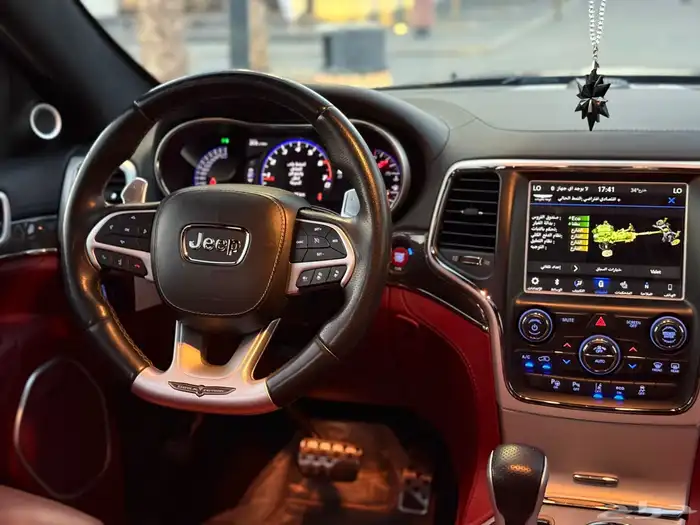 جيب شيروكي تراك هوك 2018 على الضمان 21