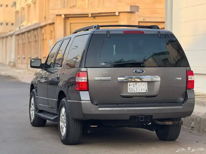 فورد اكسبيدشن 2013 5