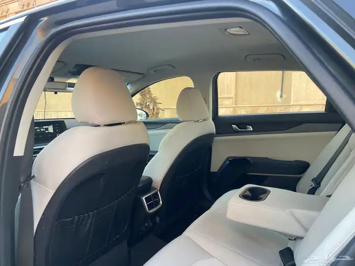 كيا K5استادر سعودي 17