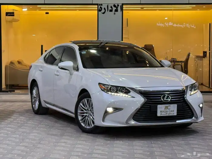 لكزس - ES350 - 2018 - فل كامل ( بحالة الوكالة ) 2
