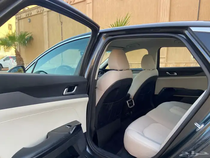 كيا K5استادر سعودي 15