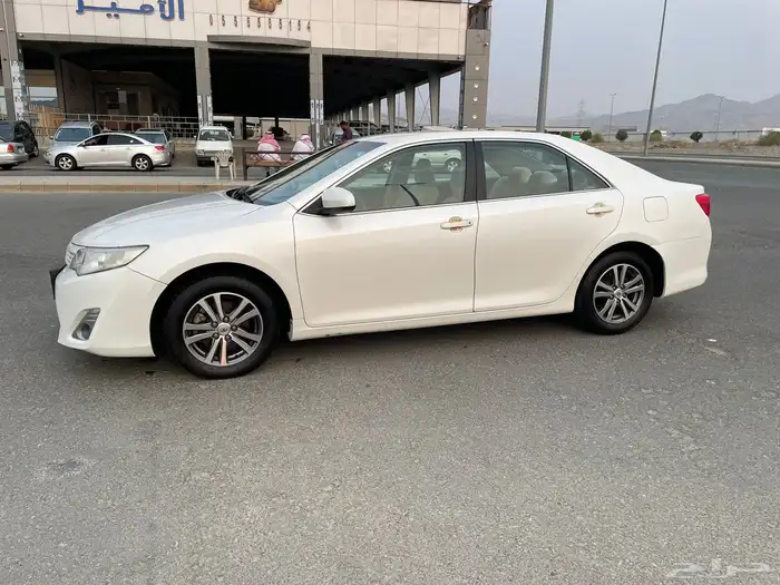 كامري موديل 2015 عداد 455 الف تماتيك بودي بلد 3