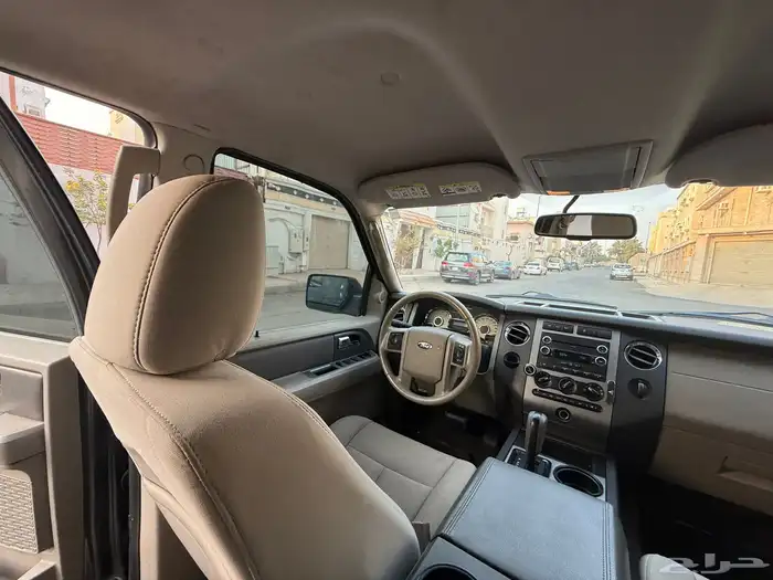 فورد اكسبيدشن 2013 10