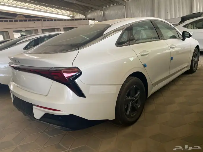 كيا K5 استندر ماكينه 2500 سعودي 2024 13