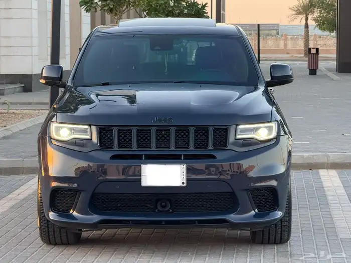 جيب شيروكي تراك هوك 2018 على الضمان 22