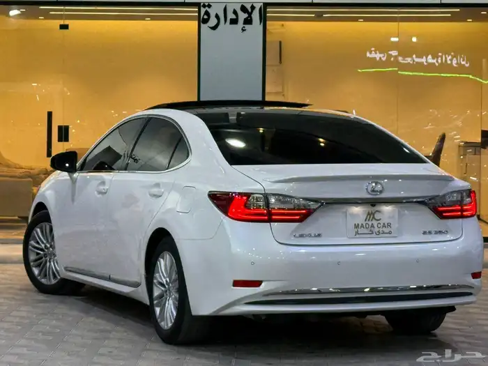 لكزس - ES350 - 2018 - فل كامل ( بحالة الوكالة ) 30