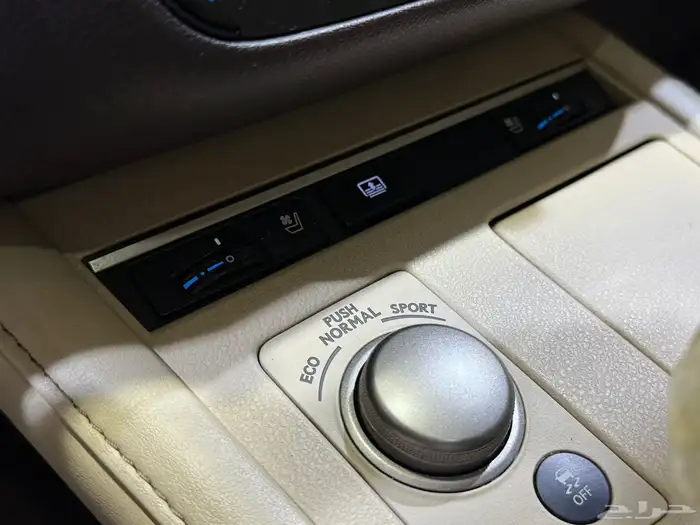 لكزس - ES350 - 2018 - فل كامل ( بحالة الوكالة ) 20