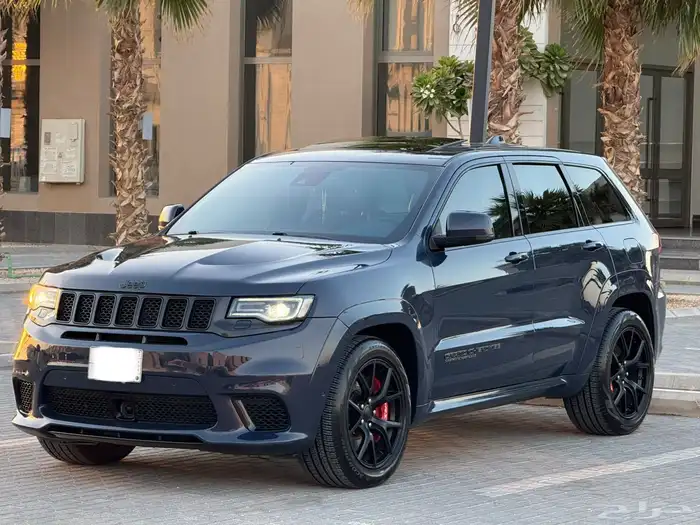 جيب شيروكي تراك هوك 2018 على الضمان 38