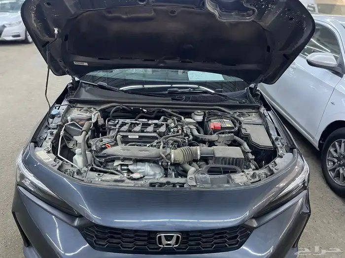 هوندا سيفك LX موديل 2025 عداد قليل جدا 12