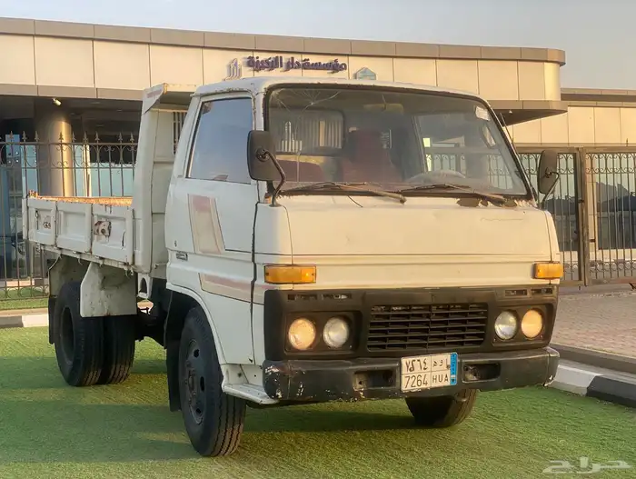 قلاب ديهاتسو 83 نظيف 1