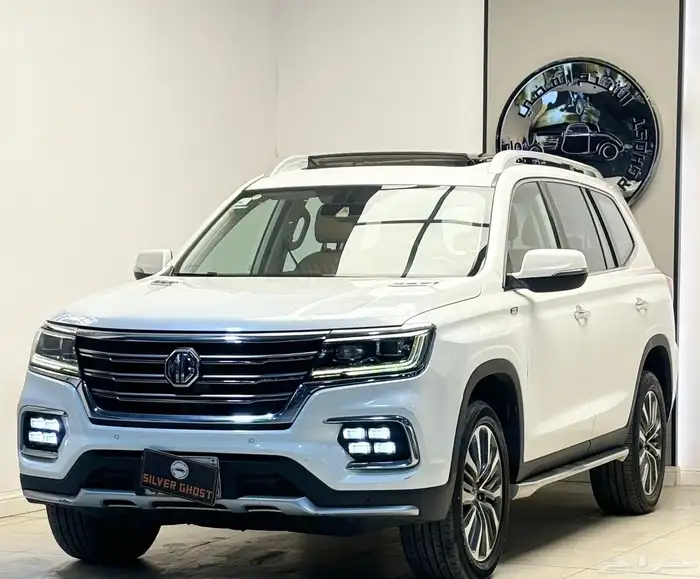 ام جي RX8 - 2020 - ثلاث صفوف - دفع رباعي 0