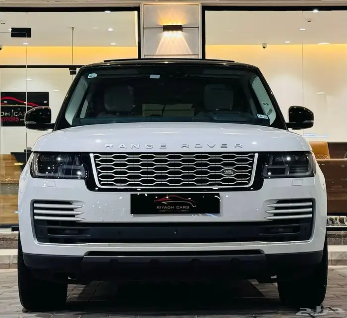 رنج روفر 2020 V8 لاونق ( بحالة ممتازة ) 2