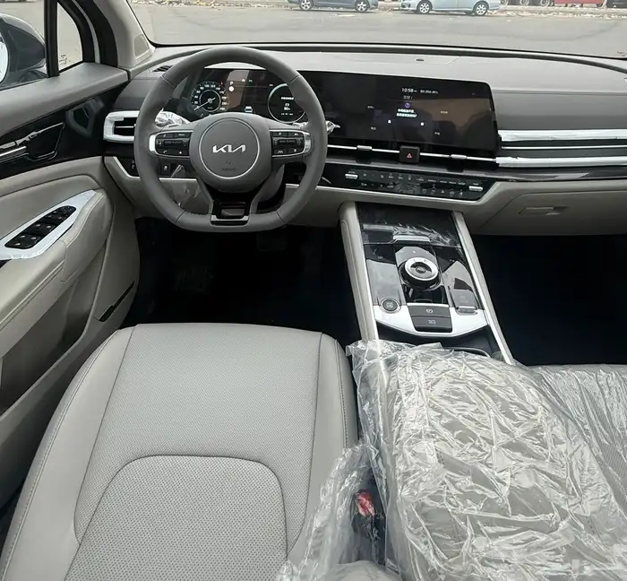 كيا سبورتاج 2025 ( بنزين جديده ) فل كامل بانورما للبيع 17