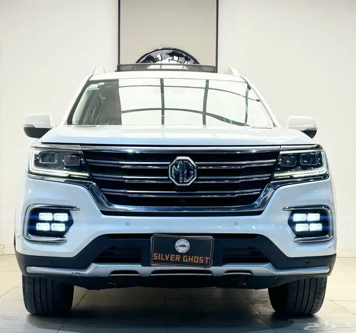 ام جي RX8 - 2020 - ثلاث صفوف - دفع رباعي 1