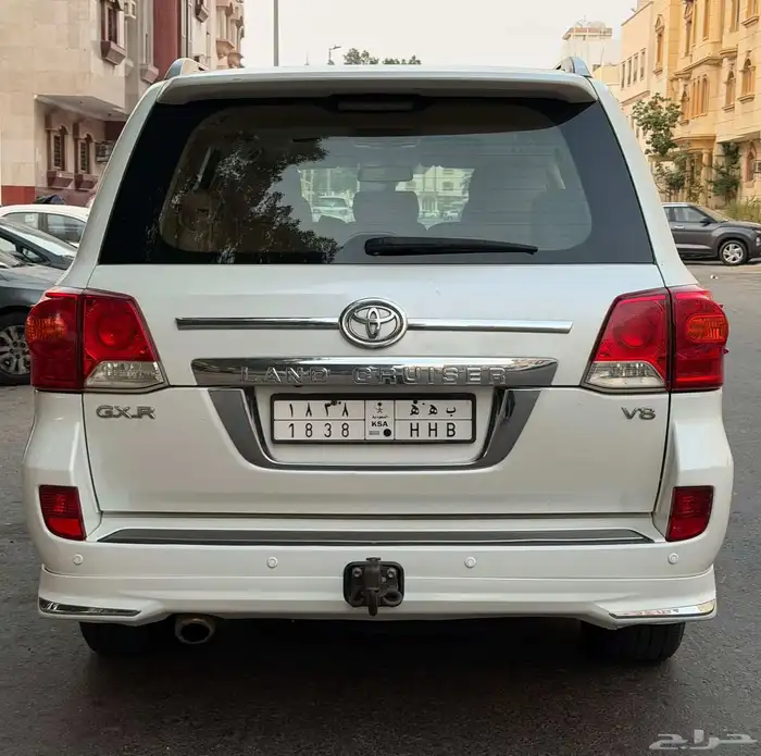 لاندكروزر 2013 GXR3 فل كامل بريمي 7